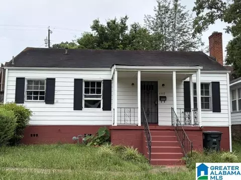 1337 Warrior Rd, Birmingham, AL 35218