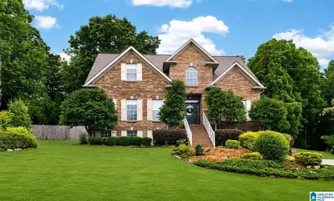 312 Honeysuckle Ln, Chelsea, AL 35043