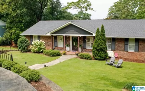 1248 Lincoya Dr, Vestavia Hills, AL 35216