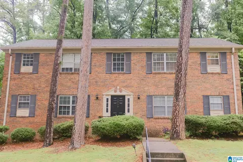 2053 Montreat Cir #. D, Vestavia Hills, AL 35216