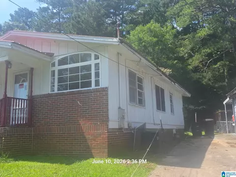 1118 Mountain Brook Dr, Gadsden, AL 35901