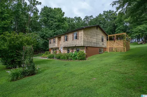 303 Murphree Rd, Boaz, AL 35956