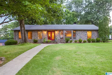 1228 Vista Ln, Vestavia Hills, AL 35216
