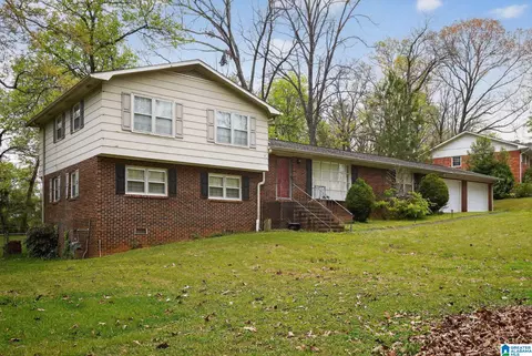 3629 Franklin Dr, Anniston, AL 36207
