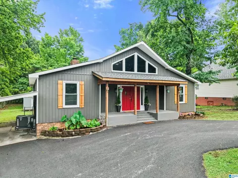 3406 Country Club Cir, Guntersville, AL 35976