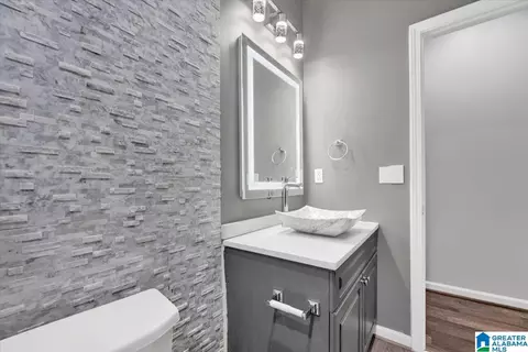 Bath - 1131 Eagle Dr, Maylene, AL 35114 photo 1 of 4