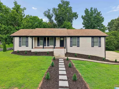 1812 Mara Dr, Center Point, AL 35215
