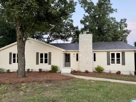 125 Shades Crest Rd, Hoover, AL 35226