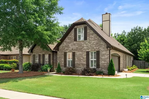 1000 Riviera Dr, Calera, AL 35040