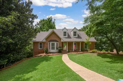 2704 Old Looney Mill Cir, Birmingham, AL 35243