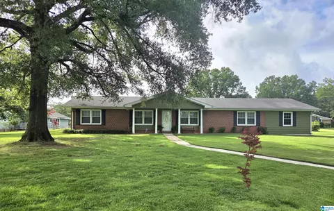 1001 Kingston Dr, Sylacauga, AL 35151