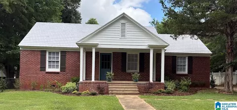 127 Meadow Ln, Trussville, AL 35173