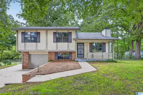 1220 Pointer Dr SW, Jacksonville, AL 36265