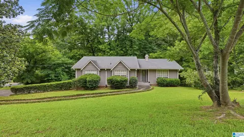 528 Strongbow Dr, Birmingham, AL 35214