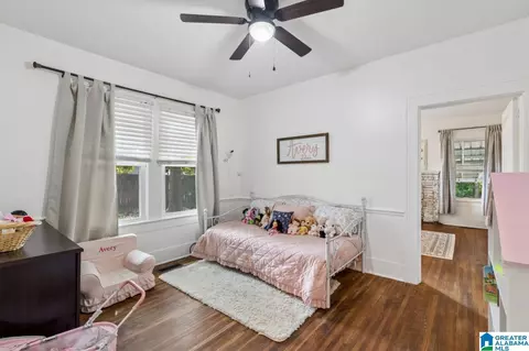 Bedroom - 404 2nd Ave S, Clanton, AL 35045 photo 5 of 9