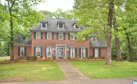 2568 Dolly Ridge Rd, Vestavia, AL 35243
