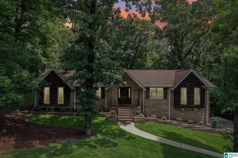 2645 Foothills Dr, Hoover, AL 35226