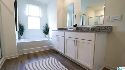 Bath - 720 Spruce Cir, Calera, AL 35040 photo 2 of 3