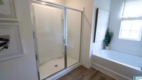 Bath - 720 Spruce Cir, Calera, AL 35040 photo 3 of 3
