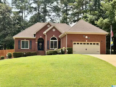 13786 Lisa Dr, Lake View, AL 35111
