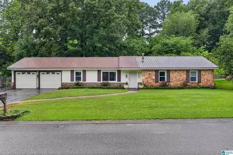 2122 Vicki Dr, Birmingham, AL 35235