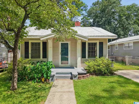 2015 30th Ave N, Hueytown, AL 35023