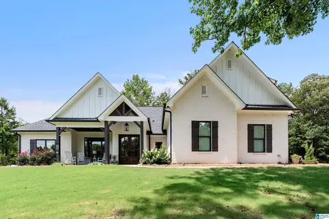 340 Lake Cottage Rd, Sterrett, AL 35147