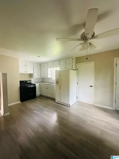 1255 Tuckawanna Dr, Center Point, AL 35215