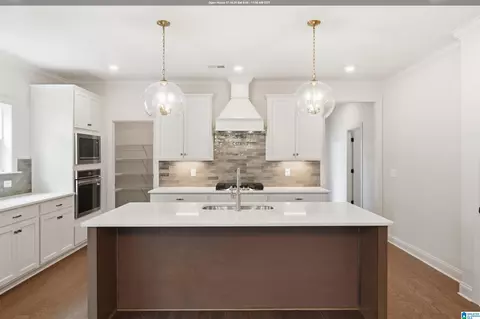 146 Jefferson Pl, Birmingham, AL 35242