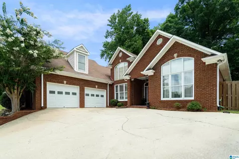 7012 Chula Vista Way, Trussville, AL 35173