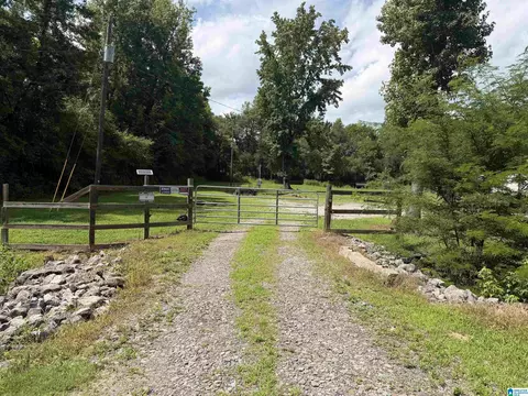 871 Warrior Jasper Rd #O, Warrior, AL 35180