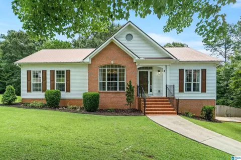 7732 S Crest Trl, Helena, AL 35022
