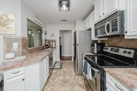 Kitchen - 312 Cromwell, Maylene, AL 35114 photo 1 of 3