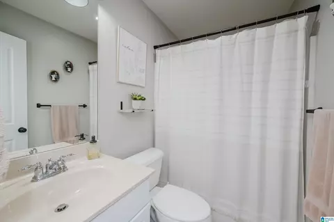 Bath - 312 Cromwell, Maylene, AL 35114 photo 3 of 3