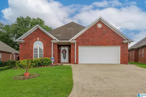 152 Victoria Ln, Pleasant Grove, AL 35127