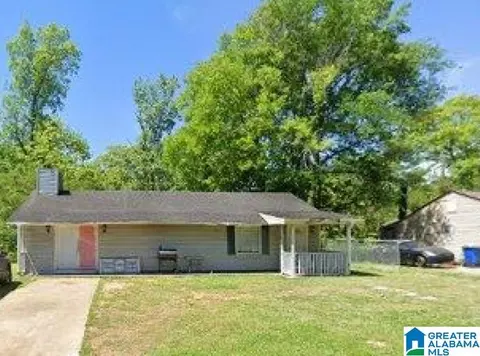 524 Violet St, Midfield, AL 35228