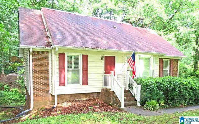 3293 Farrington Wood Dr, Birmingham, AL 35243