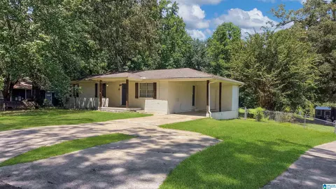 1032 5th Pl, Pleasant Grove, AL 35127