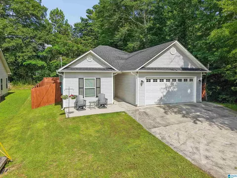 157 Trinity Ln, Oneonta, AL 35121