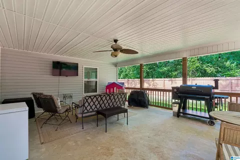 Exterior - 157 Trinity Ln, Oneonta, AL 35121 photo 4 of 5