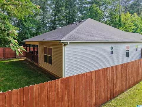Exterior - 157 Trinity Ln, Oneonta, AL 35121 photo 2 of 5
