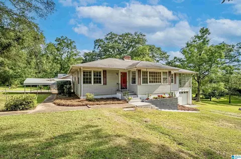 606 4th St SE, Childersburg, AL 35044