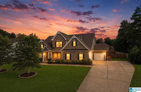 111 Waterford Cir, Trussville, AL 35173