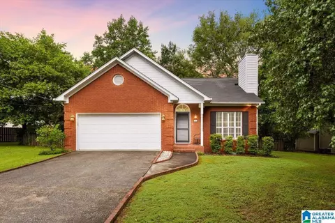 4024 Christopher Dr, Vestavia, AL 35243