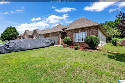 813 Savannah Ln, Calera, AL 35040