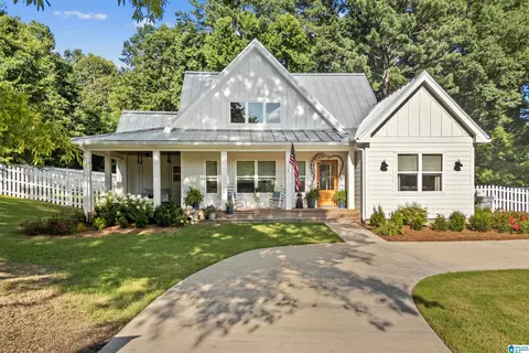 207 Goodwin St, Columbiana, AL 35051