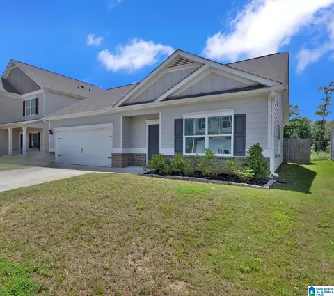 4868 Mae Beth Cir, Mount Olive, AL 35117