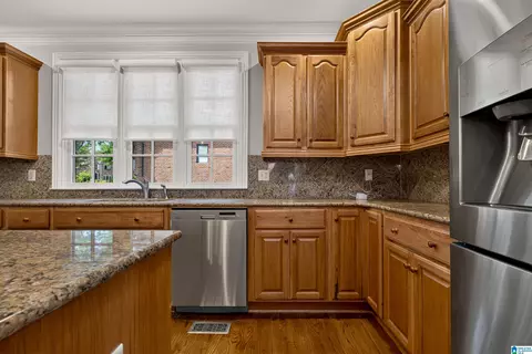 Kitchen - 421 Ramsay Rd, Birmingham, AL 35242 photo 2 of 4