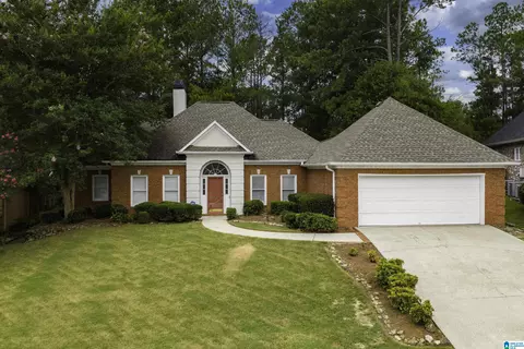 1045 Southlake Cv, Birmingham, AL 35244