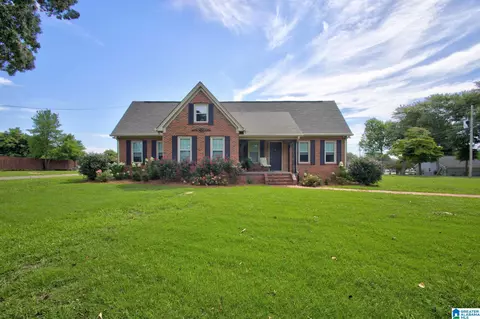 400 5th St N, Clanton, AL 35045